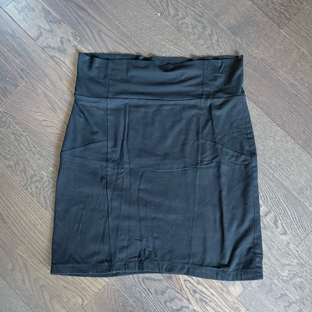 Black Bodycon Stretch Skirt – Size 12